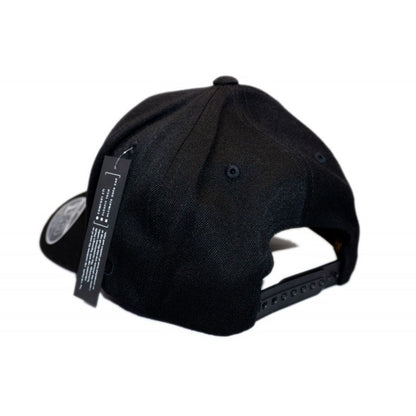On2Crew Snapback - Black/White/Grey